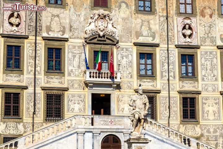 Immagine Considerata forse come l'Università più difficile in Italia, la Normale di Pisa ha sende all'interno di Palazzo dei Cavalieri. Non tutti sanno che venne fondata per una richiesta di Napoleone Buonaparte - © Leonid Andronov / Shutterstock.com