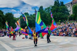 Carnevale ai Princes Street Gardens, Edimburgo - Pubblico delle grandi occasioni ai famosi giardini cittadini per la tradizionale parata di carnevale in occasione dell'Edinburgh Jazz and ...