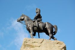 Royal Scots Greys Monument, Edimburgo - La zona ovest dei Princes Street Gardens ospita la statua equestre in bronzo che raffigura un Royal Scots Dragoon Guard in uniforme e con il cappello ...