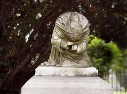 Un particolare dell'Hollywood Forever, il cimitero di Los Angeles - © Jeff Satterthwaite / Shutterstock.com