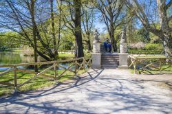 Il laghetto all'interno del Parco Sempione, uno dei polmoni verdi di Milano - © Anilah / Shutterstock.com 