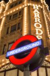La fermata della metro di Harrods: Knightsbridge sulla linea Piccadilly - © Deyan Georgiev / Shutterstock.com