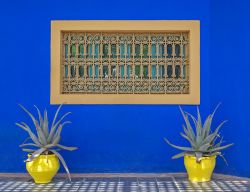 Dettaglio di una finestra del museo berbero del Giardino Majorelle a Marrakech (Marocco) - © Zyankarlo / Shutterstock.com