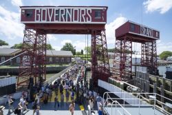 Soissons Landing è il punto d'attracco dei traghetti che arrivano a Governors Island. Prende il nome da una città del nord della Francia che fu teatro di una cruenta battaglia ...