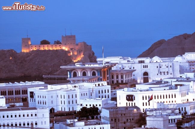 Fort Jalani e la città vecchia - Copyright Ufficio del Turismo del Sultanato dell'Oman