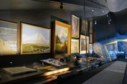 Esposizione sul tema dell'alpinismo tradizionale all'interno del museo MMM a Plan de Corones