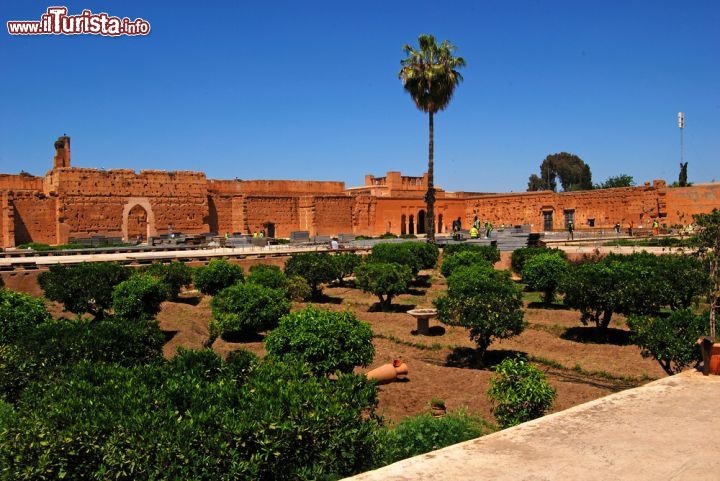 Immagine La cinta muraria di Palazzo el Badi conserva ancora l'imponenza originaria - © Amra Pasic / Shutterstock.com