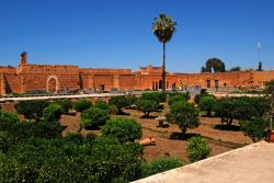 La cinta muraria di Palazzo el Badi conserva ancora l'imponenza originaria - © Amra Pasic / Shutterstock.com