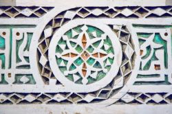 Particolare architettonico del Museo di Marrakech - © Anibal Trejo / Shutterstock.com