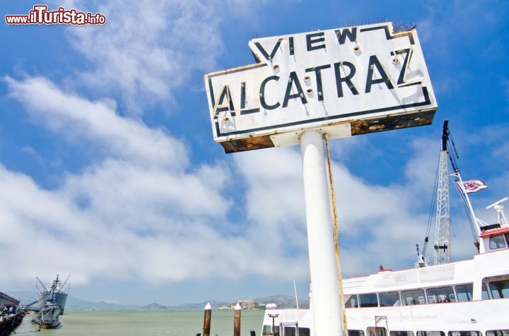 Immagine Punto panoramico a San Francisco con vista sull'isola di Alcatraz - © Robert Bohrer / Shutterstock.com