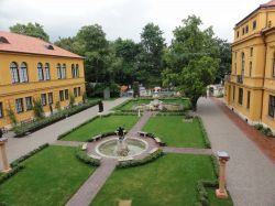 Giardino interno della villa Lenbachhaus che ospita l'omonimo museo di Monaco