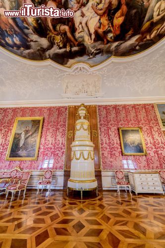 Immagine Un salone della Residenza di Salisburgo, ci rivela il lusso estremo che caratterizzava il palazzo del Vescovo - © Anibal Trejo / Shutterstock.com
