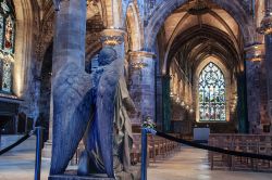 I magici interni della Cattedrale gotica di St. Giles, lungo il Miglio Reale di Edimburgo - © M.V. Photography / Shutterstock.com 