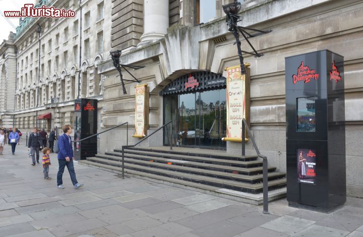Immagine Ingresso al London Dungeon, Londra - Dopo quasi 40 anni a Tooley Street, nel Gennaio 2013 The London Dungeon, conosciuto anche come il "museo della storia orribile", si è trasferito in County Hall a South Bank © Daniel Gale / Shutterstock.com