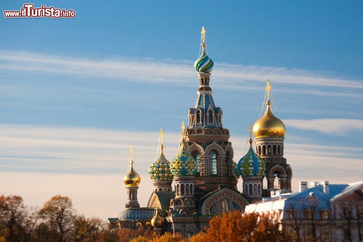 Immagine Autunno a San Pietroburgo. La Spas Na Krovi, o chiesa della Resurrezione, è uno dei simboli della seconda città  più grande della Russia - foto © Alexander Mak / Shutterstock.com