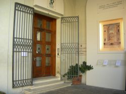 Ingresso della Pinacoteca Nazionale a palazzo dei Diamanti a Ferrara - © Nicola Quirico - CC BY-SA 4.0 - Wikimedia Commons.