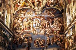 Fotografia d'insieme del giudizio universale di Michelangelo, Cappella Sistina - Certo, se il Giudizio Universale viene guardato particolare per particolare, ci si rende conto immediatamente ...