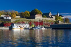 Una delle attrazioni di Oslo, l'Akershus Slott, il castello della capitale norvegese - © PHB.cz (Richard Semik) / Shutterstock.com