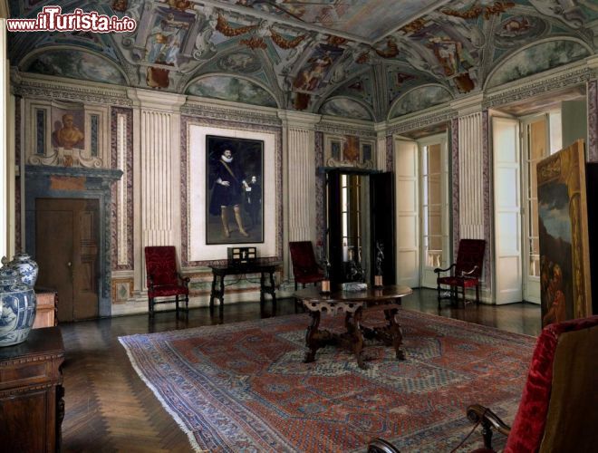 Immagine Il salone del primo piano di Palazzo Spinola. La casa Museo di Genova ospita oggi le opere della Galleria Nazionale