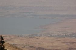 Il Mar Morto visto dal Monte Nebo