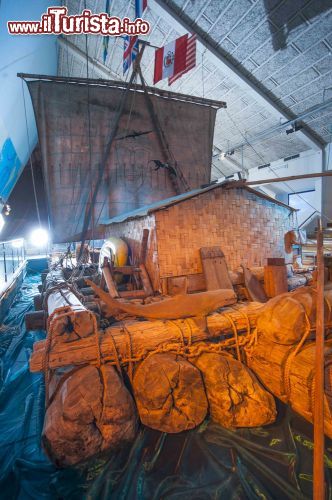 Immagine Un particolare dell'imbarcazione del Kon-Tiki, la zattera dell'impresa norvegese oggi esposta nell'apposito museo di Oslo - © Kon-Tiki Museet / www.kon-tiki