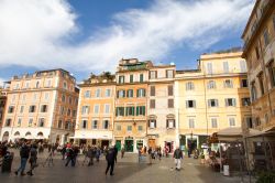 Rione Trastevere uno dei quartieri caratteristici di Roma - © Morenovel / Shutterstock.com 