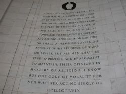 Un'iscrizione all'interno del Jefferson Memorial, dove si possono leggere alcune delle frasi che il Presidente pronunciò durante la sua carriera politica.