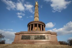 La cosiddetta Siegessaule, ovvero la Colonna della Vittoria a Berlino, è uno dei simboli della capitale tedesca - © Tobias Arhelger / Shutterstock.com