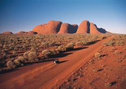 Kata Tjuta, i Monti Olgas: si trovano vicino ...