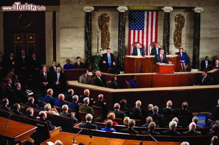 Immagine State of Union al Campidoglio, Washington -  L'annuale discorso sullo stato dell'unione, la tradizionale relazione tenuta dal presidente degli Stati Uniti d'America davanti al Congresso convocato a sezioni riunite.