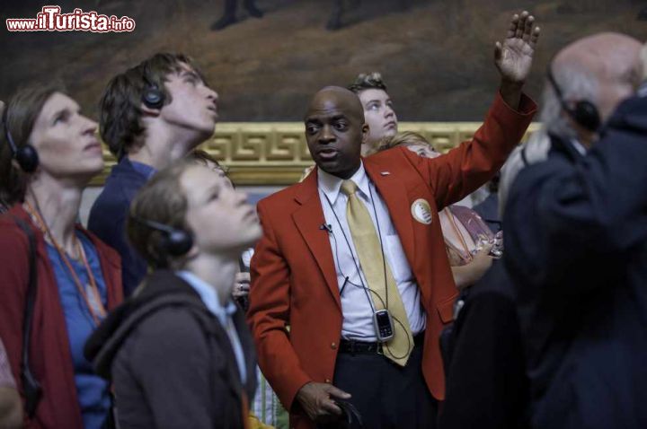Immagine Tour guidato alla visita del Campidoglio a Washington - Accompagnati dalle guide autorizzate dello State Capitol si può andare alla scoperta delle opere d'arte ospitate all'interno della sede del Congresso americano