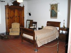 La camera da letto della casa museo Marino Moretti a Cesenatico