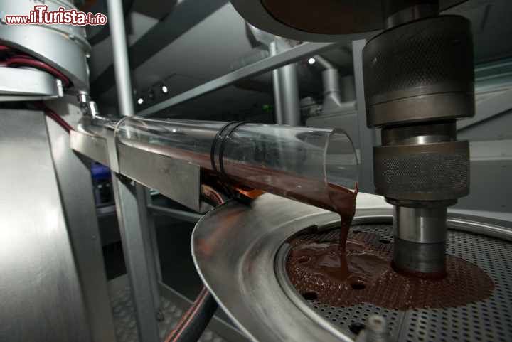 Immagine La produzione di cioccolata al museo Imhoff di Colonia - © Museo della Cioccolata Imhoff