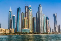 L'impressionante skyline di Dubai Marina. ...