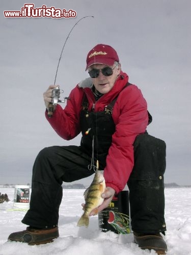 Immagine Pesca sul ghiaccio (Icefishing)