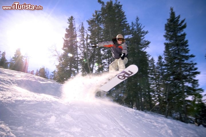 Immagine Snowboarding