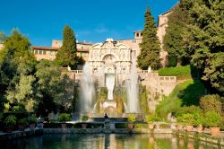 Fontane del Nettuno e dell' Organo a Villa D'este a Tivoli - © Pablo Debat / Shutterstock.com