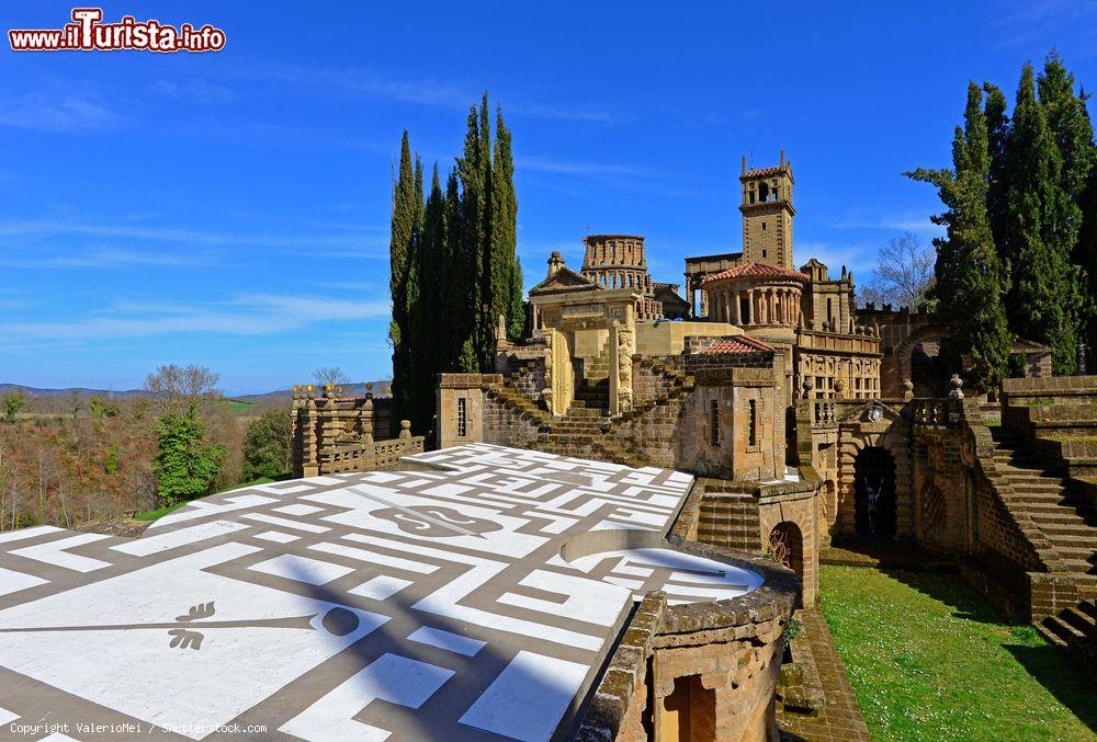 Immagine La Scarzuola in Umbria: il famoso sanutario di ispirazione francescana ideato dal genio di Tomaso Buzzi - © ValerioMei / Shutterstock.com