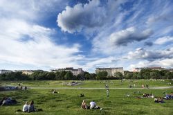 Il Gorlitzer park, uno dei polmoni verdi di Berlino si trova nel quartiere di Kreuzberg - © elbud / Shutterstock.com 