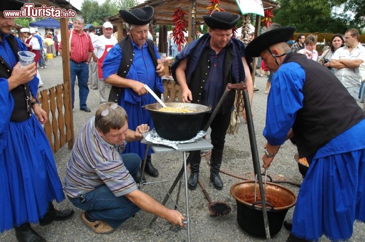 La preparazione del gulyas