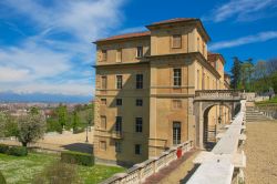Vista laterale del palazzo di Villa della Regina a Torino - © claudiodivizia / Shutterstock.com