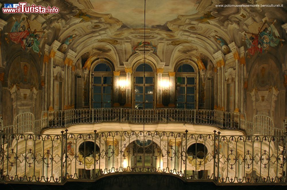 Immagine Il salone centrale della galleria superiore di VIlla della Regina a Torino