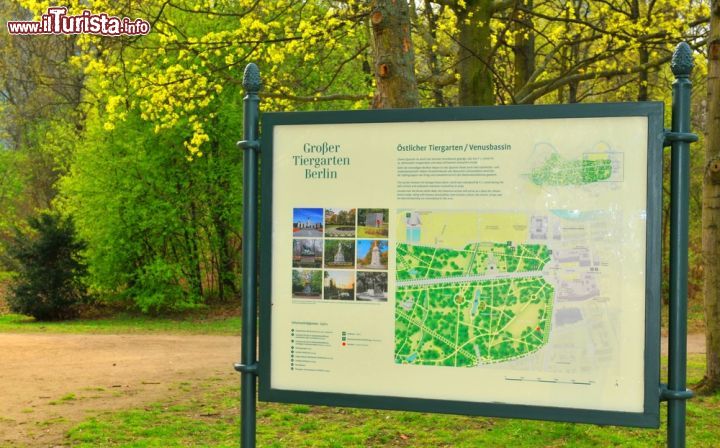 Immagine La visita al Grosser Tiergarten il grande parco di Berlino che offre tantissimi spunti di visita - © Lucian Milasan / Shutterstock.com