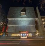 Fotografia notturna del museo Met Breuer a New York - © Met Breuer