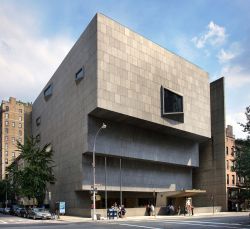 Il Met Breuer museum fotografato di giorno a Manhattan NYC - ©  Ed Lederman