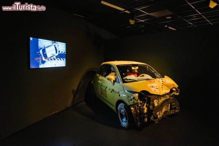 Immagine Anche una auto utilizzata per un Crash Test esposta al Museo dell'Automobile di Torino - © www.museoauto.it/