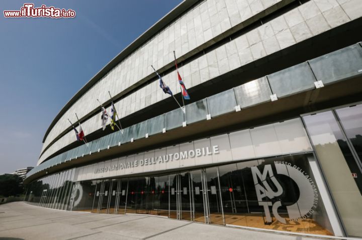 Immagine Ingresso del Museo MAUTO dedicato alle automobili a Torino - © www.museoauto.it/