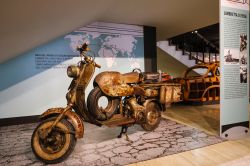 La Lambretta di Cesare Battaglini che ha compiuto il giro del mondo, esposta al MAUTO, il Museo dell'automobile di Torino  - © www.museoauto.it/