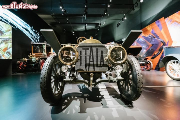 Immagine Una Itala: la storica fabbrica di Torino chiuse nel 1934, qui vediamo un modello esposto al Museo dell'Automobile - © www.museoauto.it/