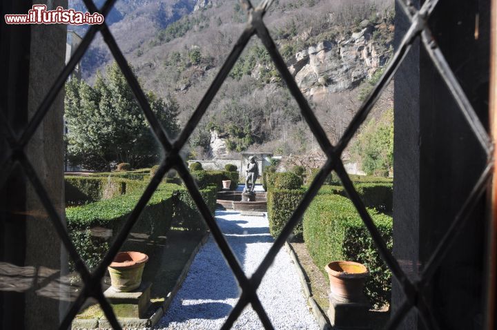 Immagine Una finestra sul cortile interno, ala ovest di Palazzo Vertemate Franchi a Chiavenna